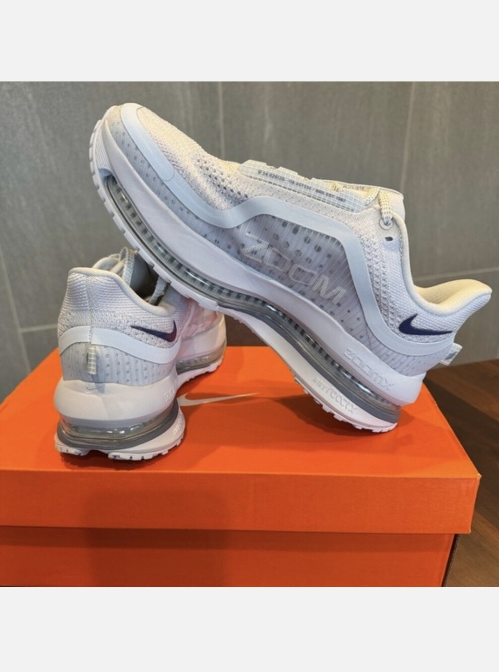 Women’s Nike Pegasus Premium - Picture 2 of 3